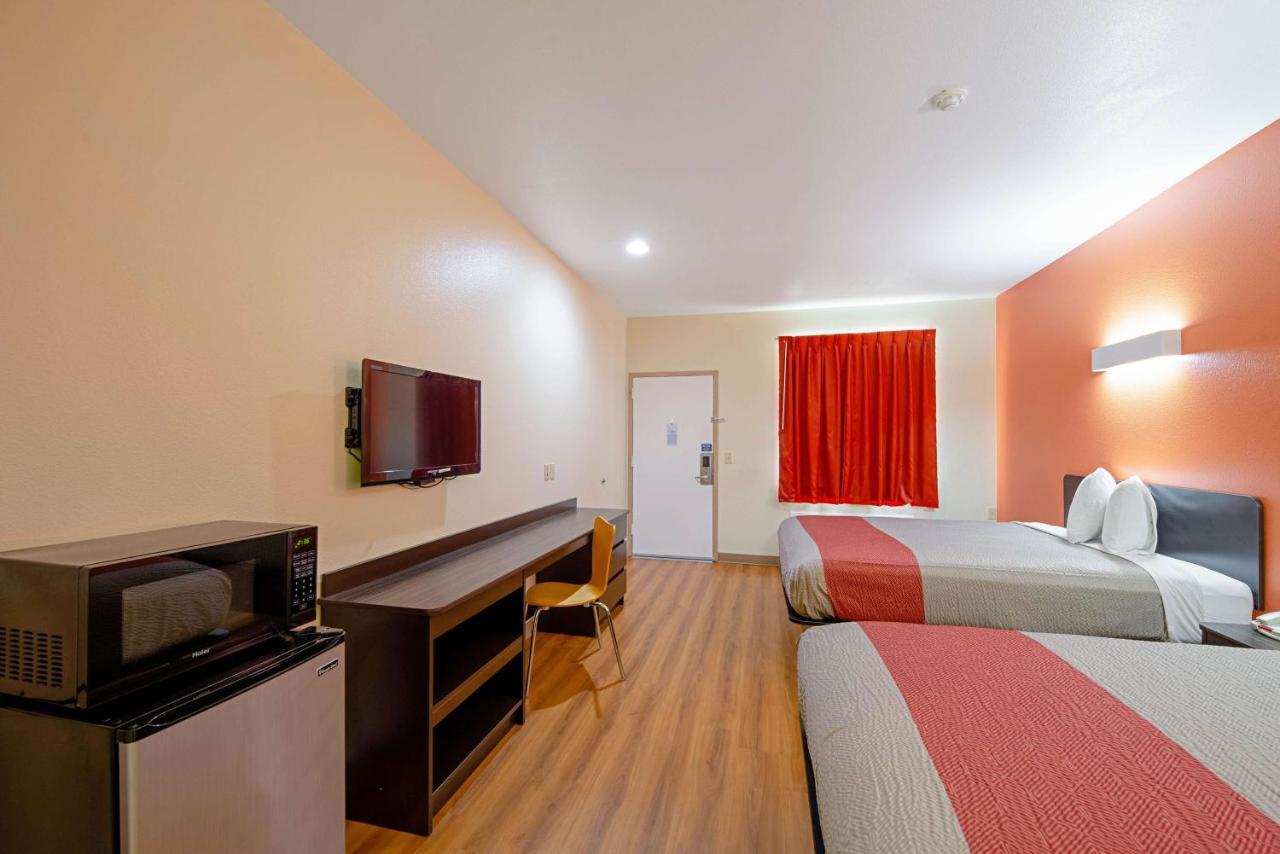 Motel 6-Rhome, Tx Экстерьер фото